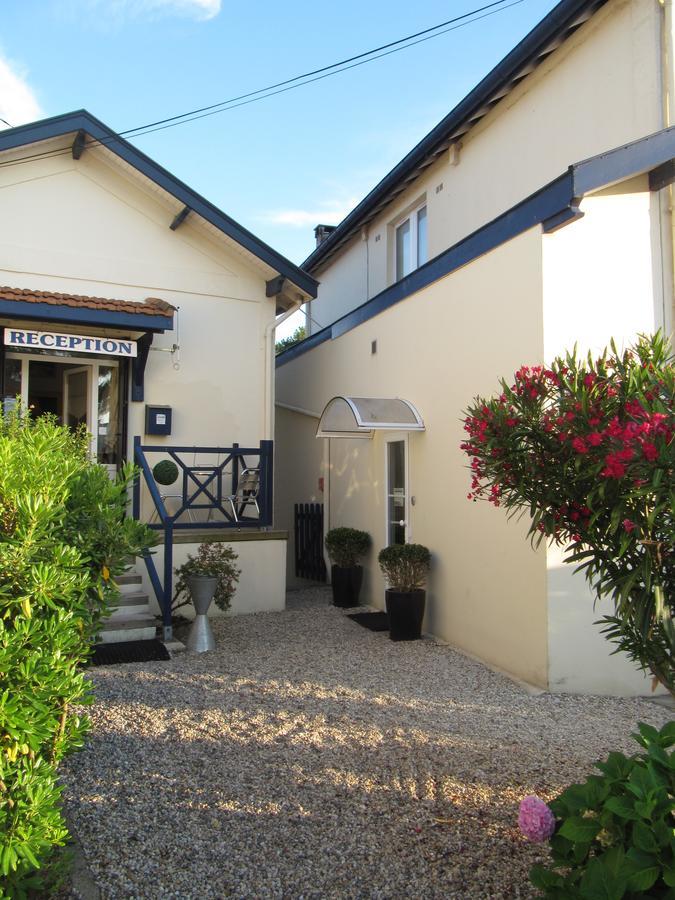 Hotel L'Arbousier Soulac-sur-Mer Exterior photo