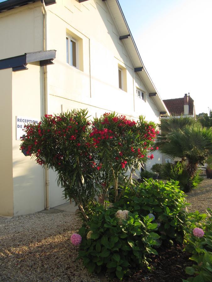 Hotel L'Arbousier Soulac-sur-Mer Exterior photo